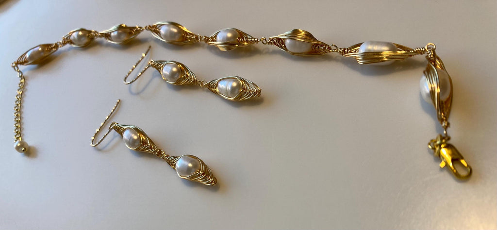 SIGNATURE Gallery Pearl Bracelet