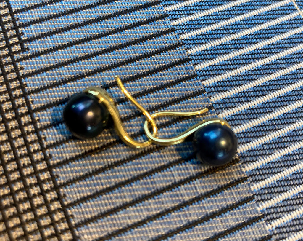 Little Black Pearl Earrings