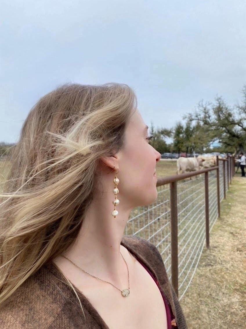 SIGNATURE Floating Pearl Drop Earrings